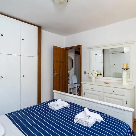 Ferienhaus Lovely In With Wifi *