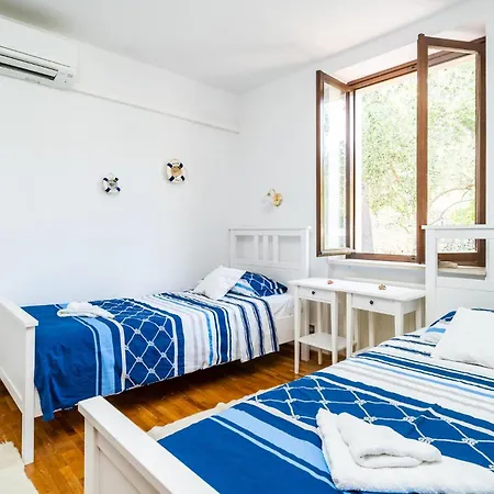 Prázdninový dům 2 Bedroom Lovely In Ston